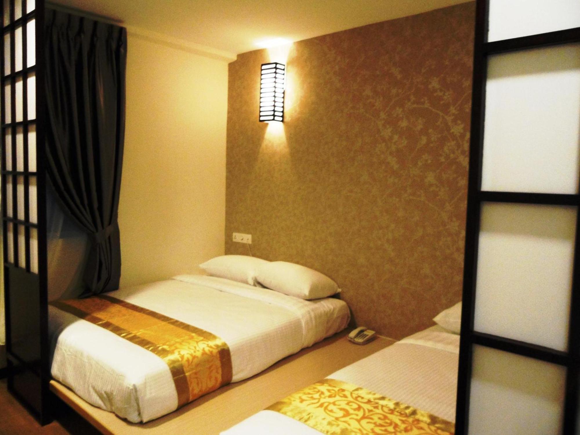 Eight Days Boutique Hotel - Mount Austin Johor Bahru Esterno foto
