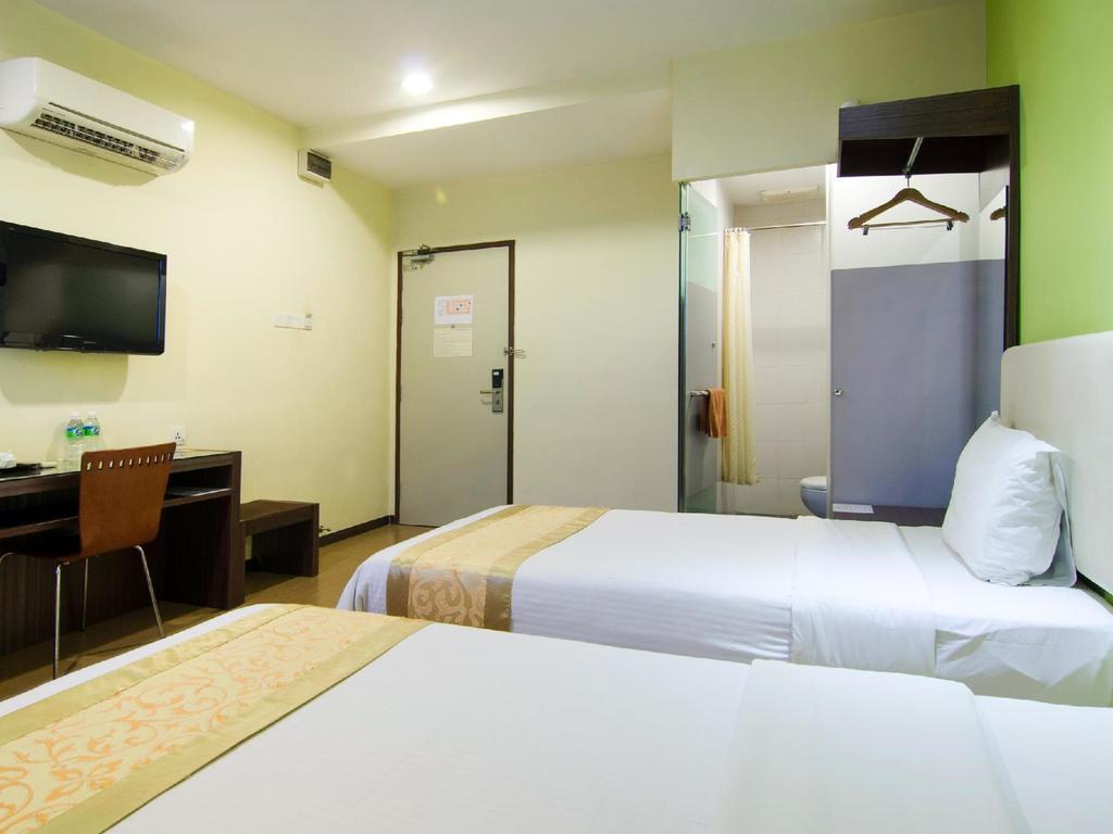 Eight Days Boutique Hotel - Mount Austin Johor Bahru Esterno foto