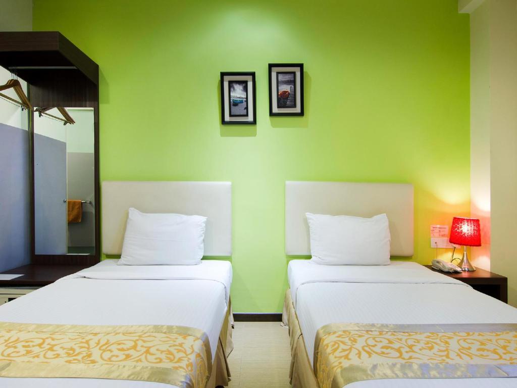 Eight Days Boutique Hotel - Mount Austin Johor Bahru Esterno foto