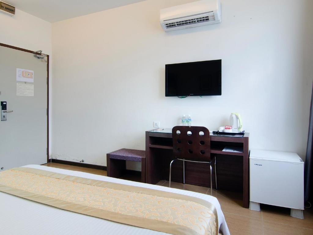 Eight Days Boutique Hotel - Mount Austin Johor Bahru Esterno foto