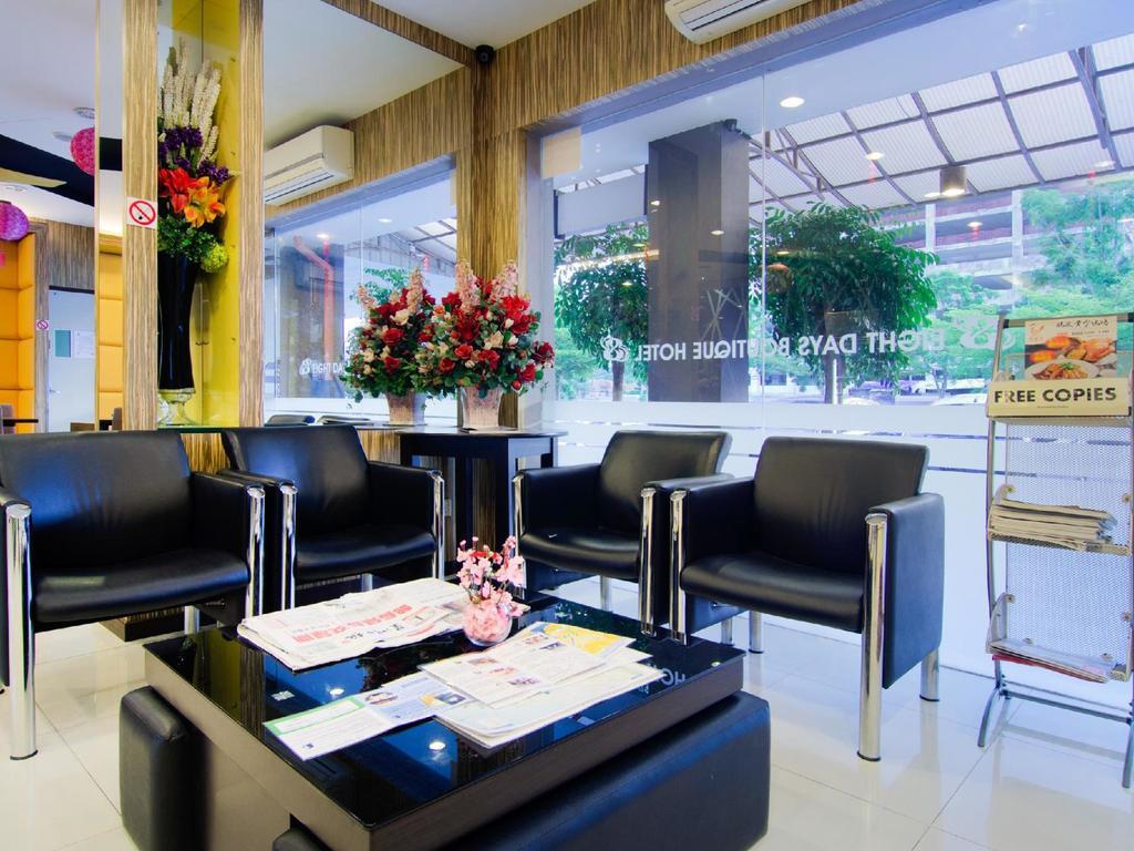 Eight Days Boutique Hotel - Mount Austin Johor Bahru Esterno foto